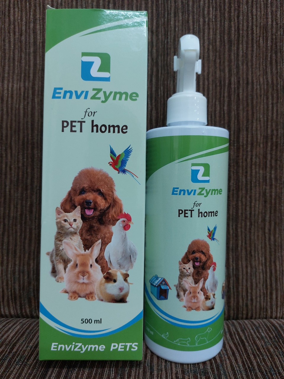 Sản phẩm vi sinh xử lý mùi hôi, chất thải chuồng nuôi thú cưng ENVIZYME PETS (chai 500ml)