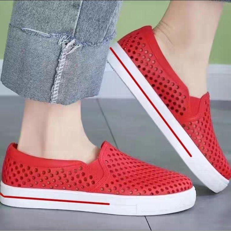 Giày nhựa đi mưa nữ kiểu dáng slip on - Chất liệu nhựa PVC nhiều màu trẻ trung, nổi bật - Mã SP ZH-6005