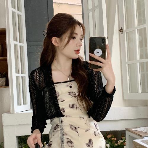 Áo khoác len LƯỚI Montoghi CÀI NÚT TIM tay dài dáng lửng Quảng Châu xinh xắn