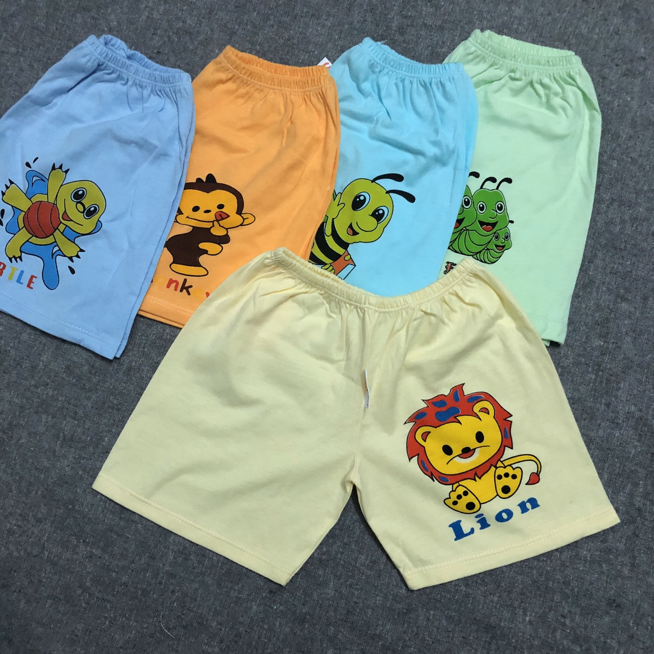 Combo 10 quần đùi cotton màu nhạt cho bé trai, bé gái SS, chất vải cotton mềm, mịn, thấm hút mồ hôi, size cho bé từ 5 đến 23kg, hàng Việt Nam chất lượng