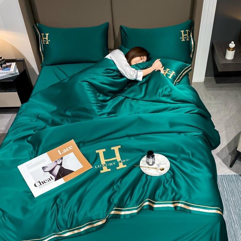 Bộ chăn Trần hè ga gối phi lụa thêu chữ H-LUXURY Life sang trọng,mềm mịn