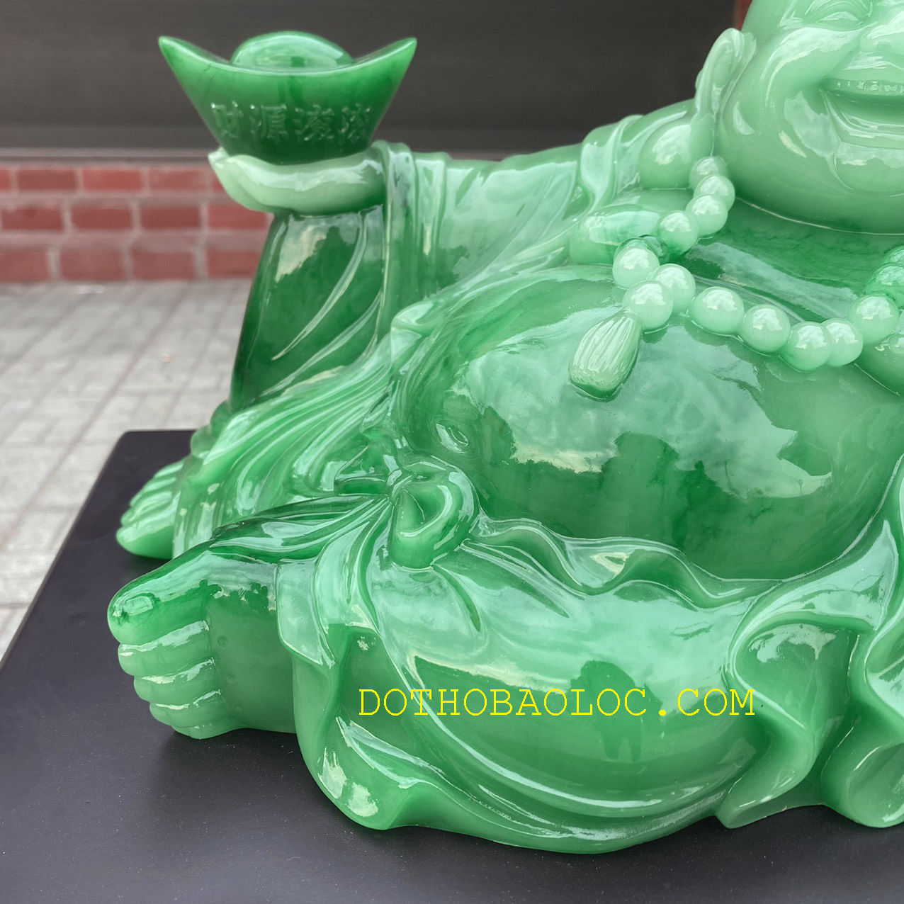 Tượng Di Lặc màu xanh ngọc ngang 40cm x cao 30cm