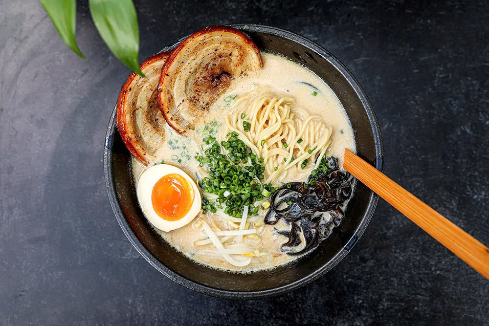 Nước Sốt Tonkotsu Hakata Vị Xương Heo Dùng Nấu Mì Ramen gói 1KG