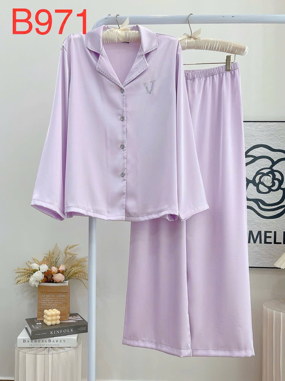 Bộ Đồ Ngủ B971 Lụa Quảng Châu Trơn Đính Đá Sang Trọng