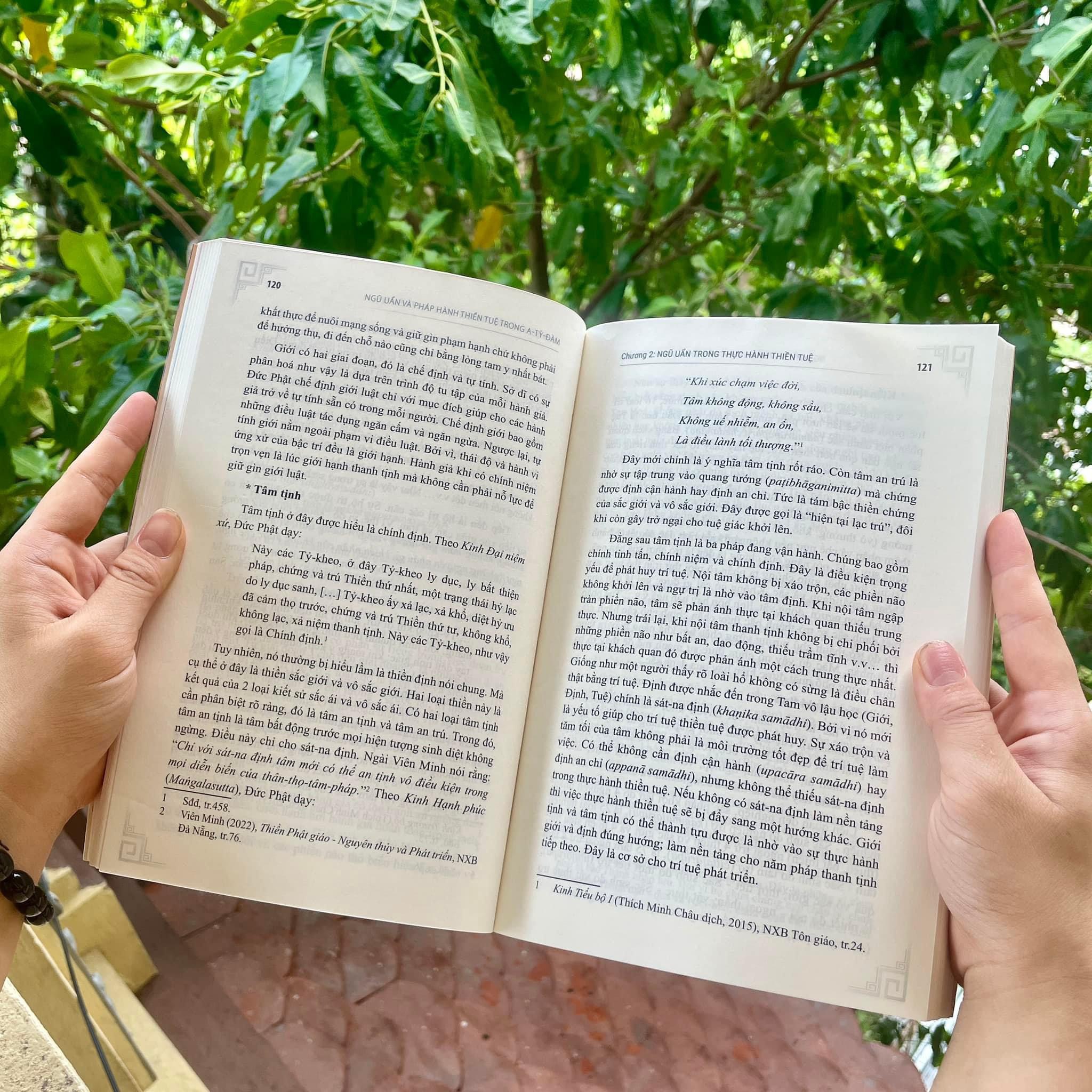 Sách - Ngũ uẩn và pháp hành thiền tuệ trong A tỳ đàm