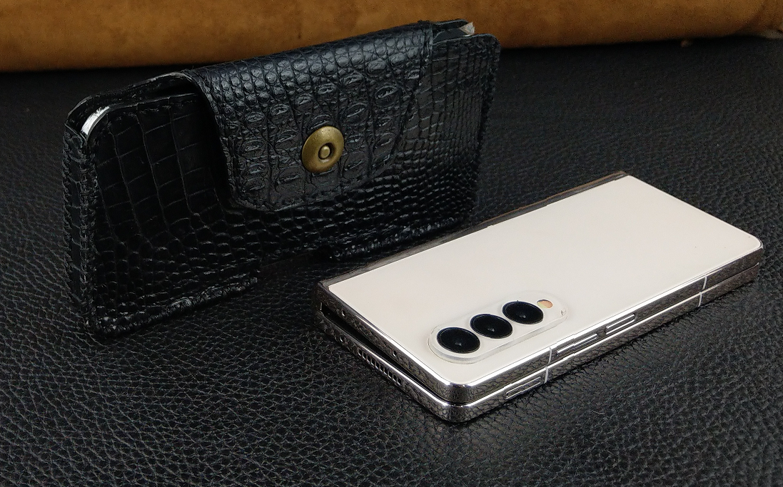 Bao Da Đeo Lưng cho Samsung Galaxy Z Fold2 Z Fold3  Z Fold4  Da Cá Sấu thật may thủ công