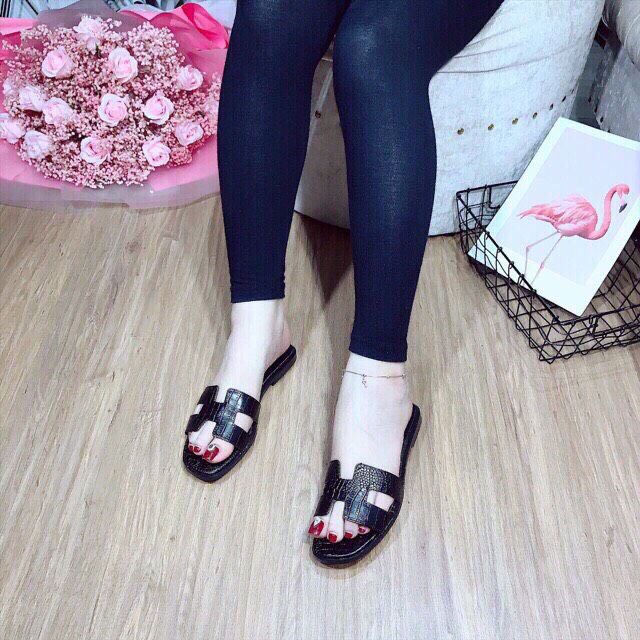 Dép lê quai ngang chứ H da rắn