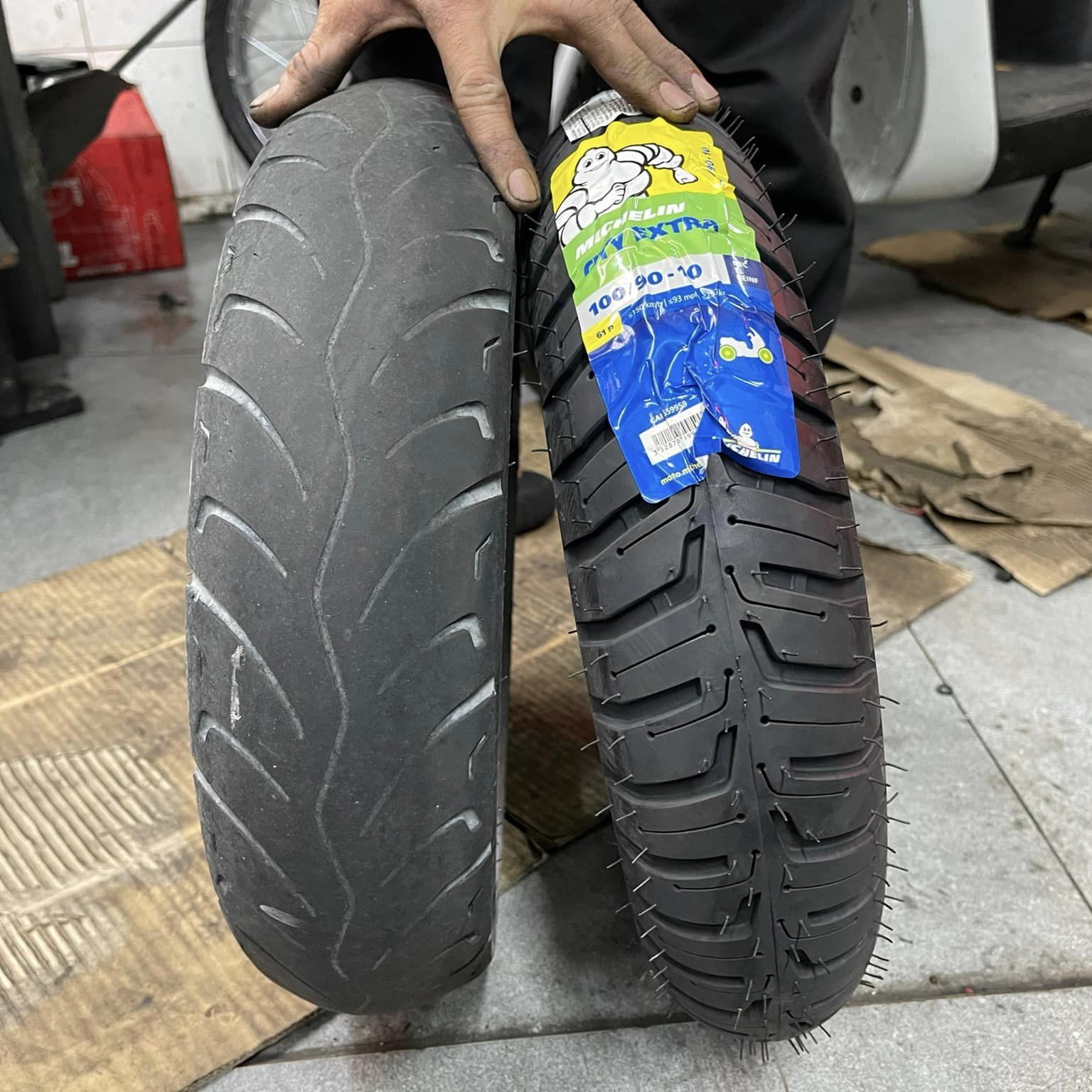 Lốp Michelin City Extra (90/90-12) (100/90-10) dành cho xe Honda Lead 125, SCR 110, Yamaha Latte, Aczuro, Attila Alizabeth, Spacy... các đời