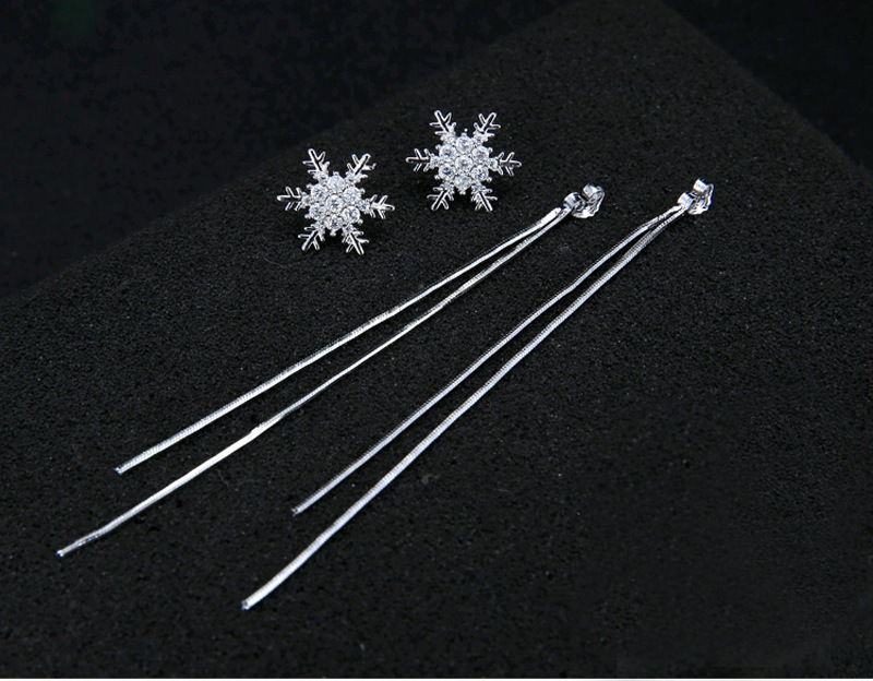 Bông tai hoa tuyết đá dáng dài sang chảnh