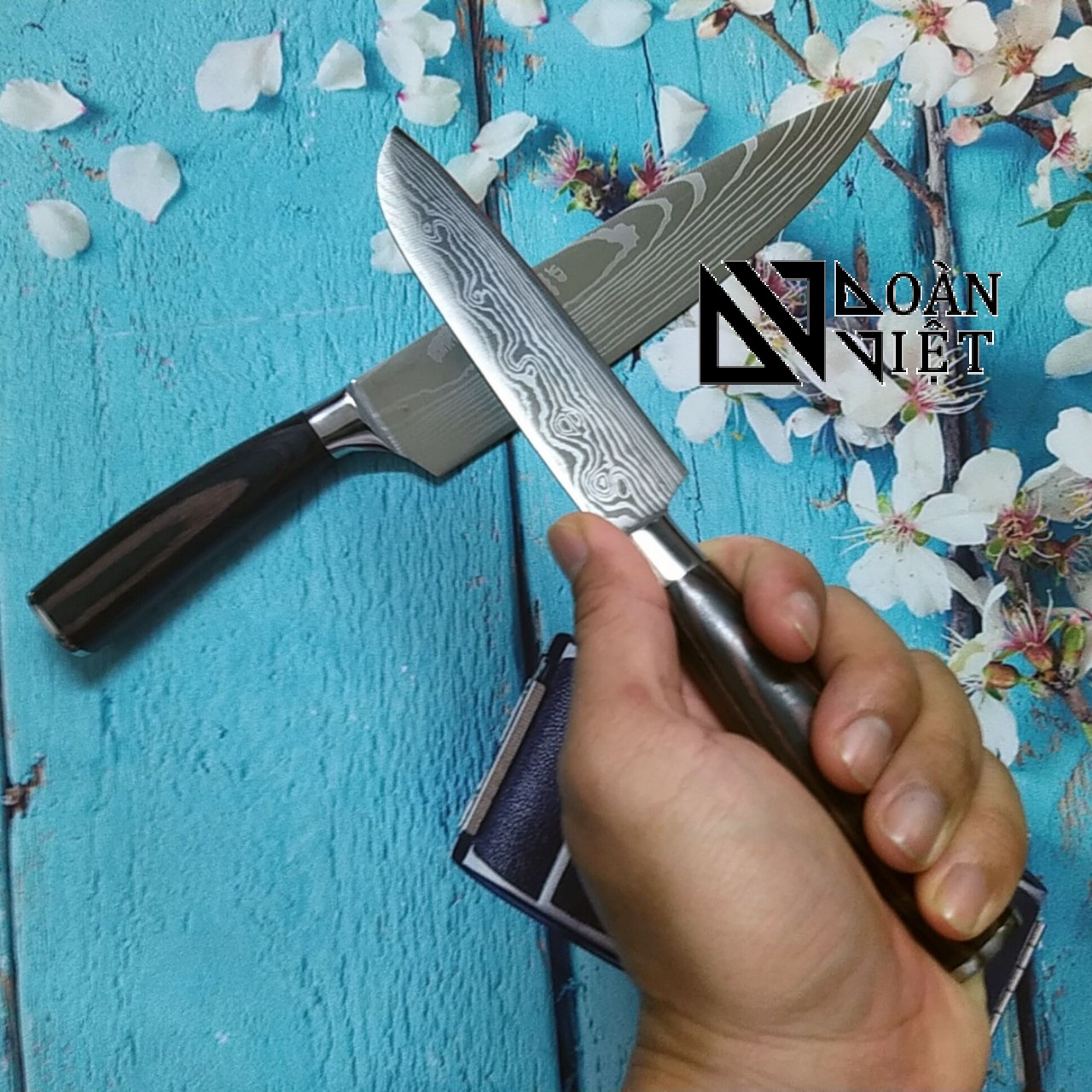 COMBO 2 DAO NHẬT VÂN HOA mẫu MỚI- HÀNG NỘI ĐỊA NHẬT. Bộ gồm 1 dao THÁI THỊT + 1 dao GỌT rau củ quả. Dụng cụ nhà bếp dùng thái SASHIMI, PHI LÊ mỏng, Gọt rau củ quả ĐẲNG CẤP