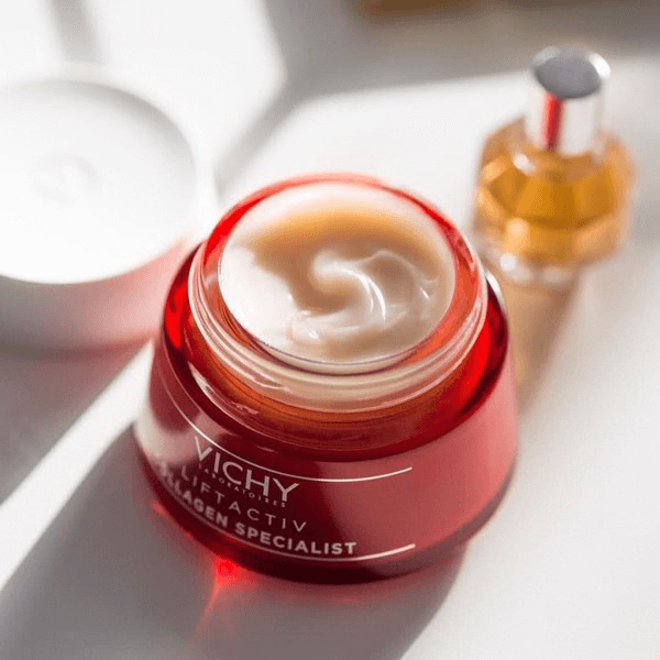 Kem Dưỡng VICHY Collagen Liftactiv Collagen Specialist Ngăn Lão Hóa, Sáng Da  + Tặng Móc Khóa
