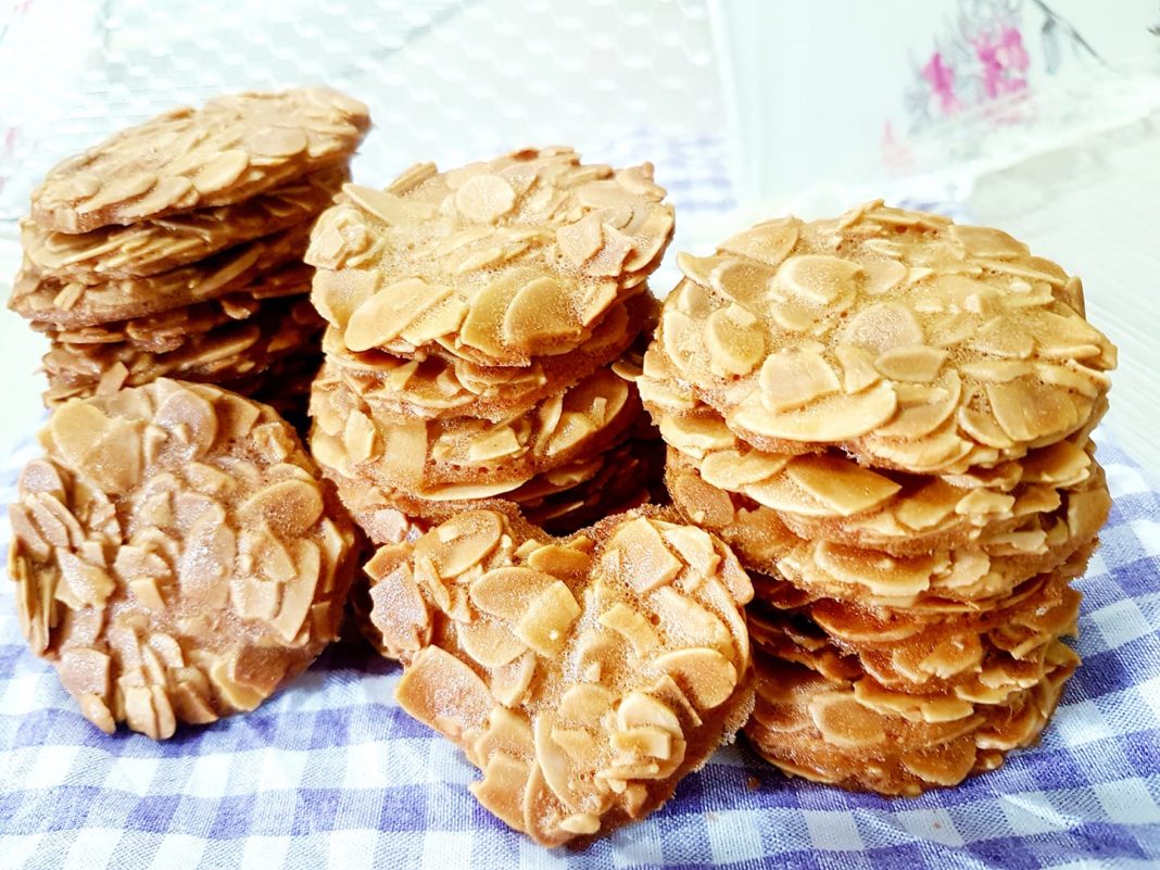 Hạnh Nhân cắt lát DK Harvest - tự nhiên, không tẩm ướp, rất tốt cho trí não và tim mạch.