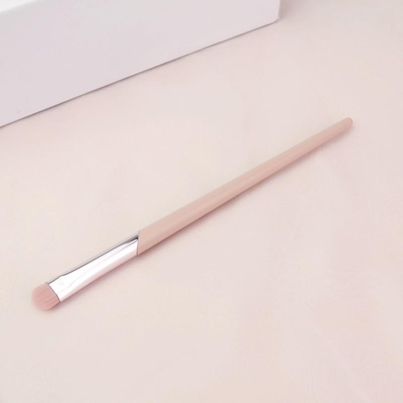 Cọ Tán Bầu Mắt Fenty F203 - Blending Brush