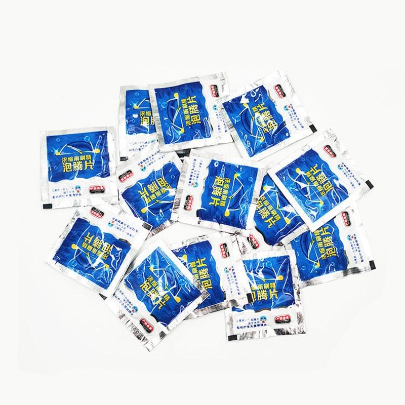 1 dụng cụ vệ sinh kính chắn gió xe hơi