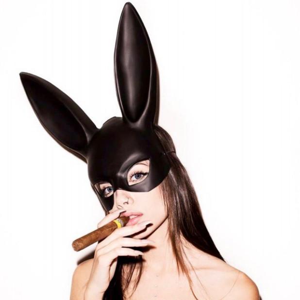 Mặt nạ hóa trang Halloween hình thỏ trắng/đen -Mặt Nạ Tai Thỏ Dài Hoá Trang Halloween -MẶT NẠ THỎ BUNNY TAI DÀI