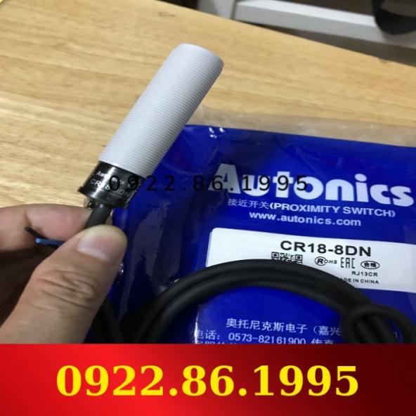 Cảm biến tiệm cận điện dung CR18-8DN mới
