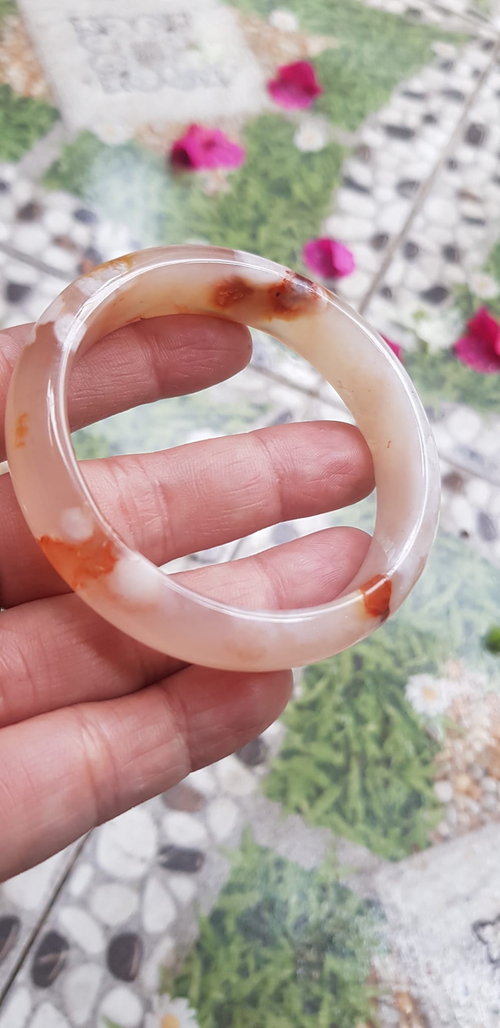 Vòng tay Nữ Bản Hẹ Đá Mã Não Bông Vàng trắng đều đẹp Vòng Ni 52mm x cao 13,5mm x dầy 4mm Nữ 50kg - 52kg đeo xinh đẹp ạ
