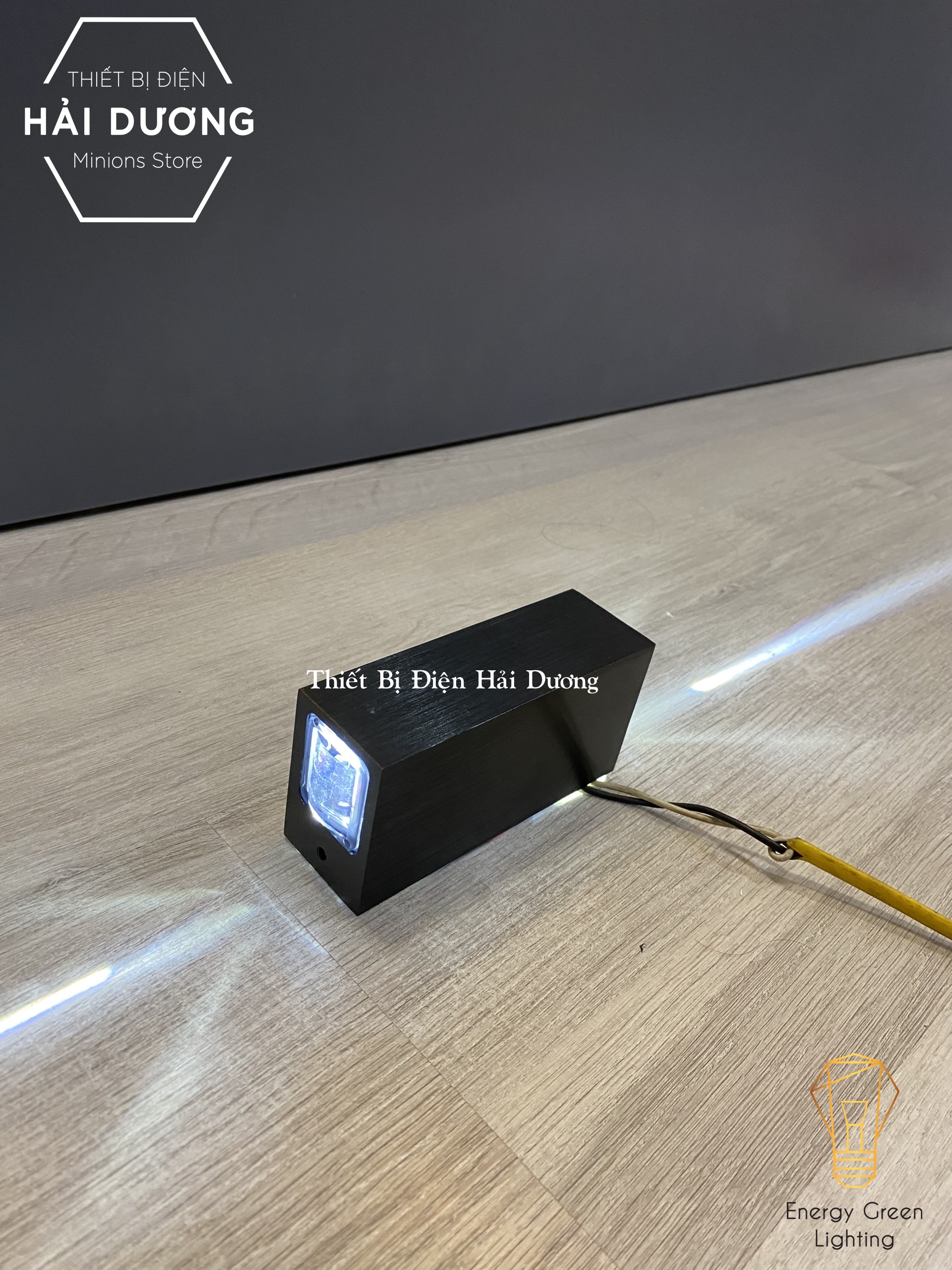 Đèn Tường Cao Cấp 2 Đầu Chiếu Sáng DT-261 Tạo Tia Sáng - Led Siêu Sáng - Ánh Sáng Trắng Vàng - Có Video