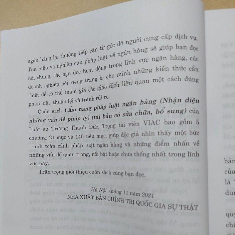 Sách - Cẩm nang pháp luật ngân hàng (nhận diện những vấn đề pháp lý) (Tái bản có sửa chữa, bổ sung)