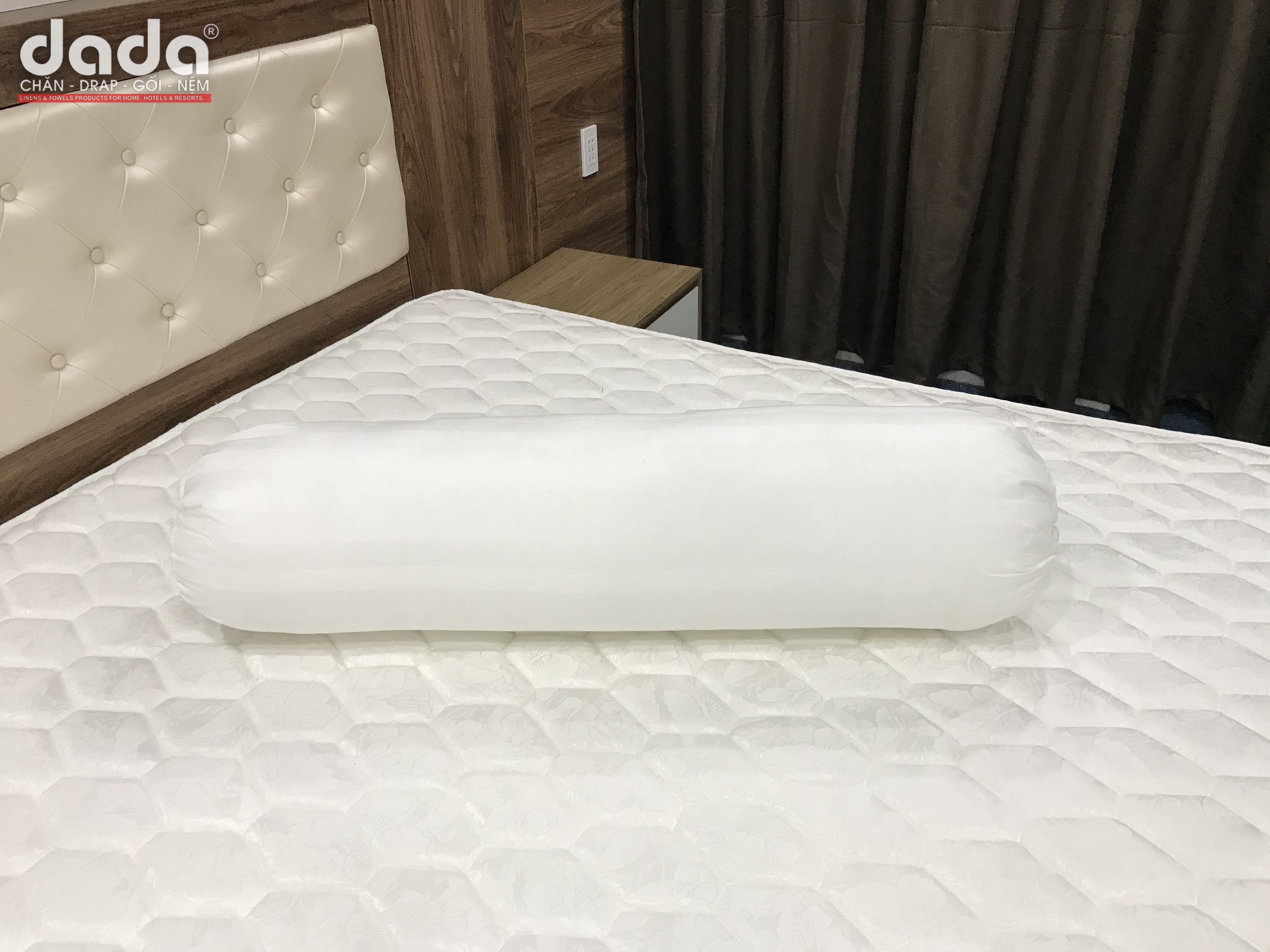 Gối ôm ép hơi Vinpearl tiêu chuẩn 5 sao chất liệu vải cotton mềm mát mịn size 80x100cm- Hàng Chính Hãng