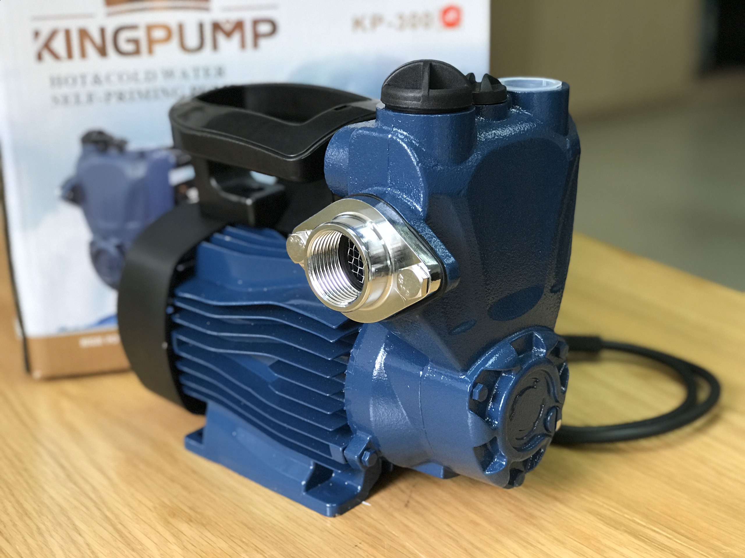 Hình ảnh Máy bơm nước tăng áp tự mồi 300W KINGPUMP KP-300- Hàng chính hãng