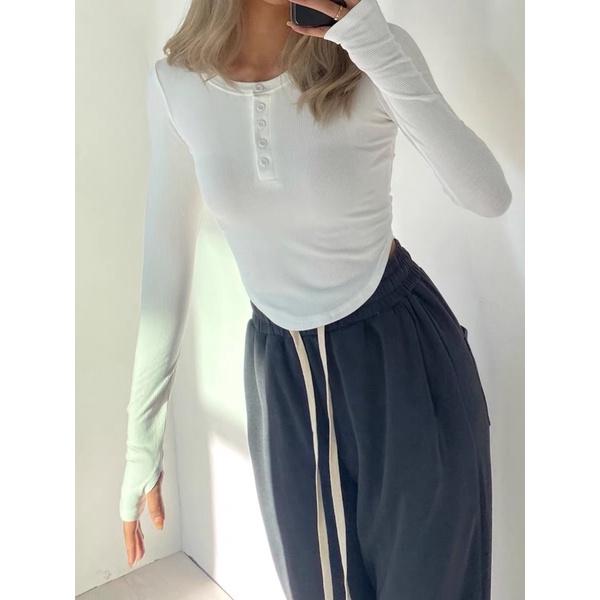 Áo croptop tay dài xỏ ngón thun gân 4 chiều dày mịn cài nút vạt bầu