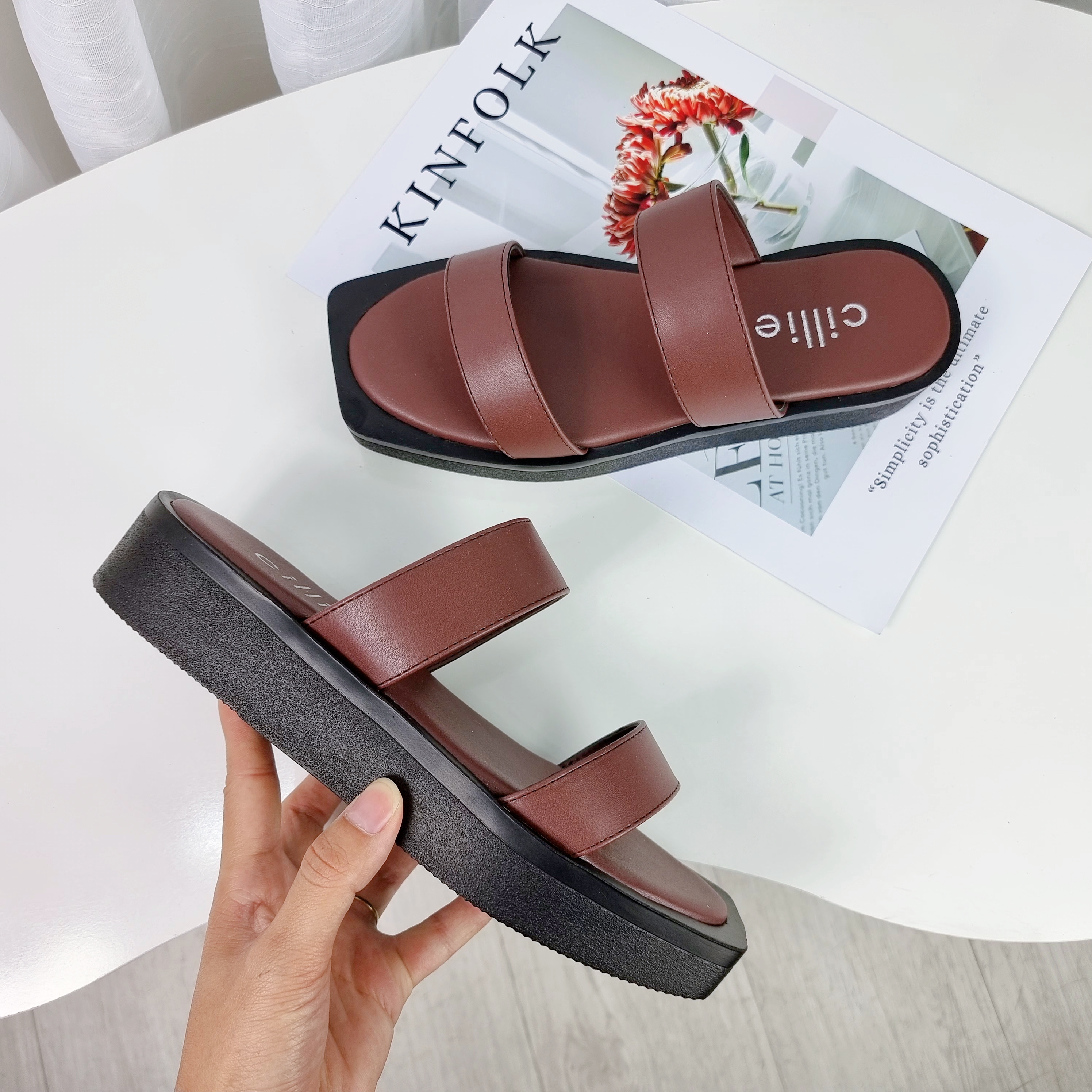 Dép nữ quai ngang đế bánh mì mùa hè trendy êm mềm cao 3cm đi chơi dạo phố Cillie 1113