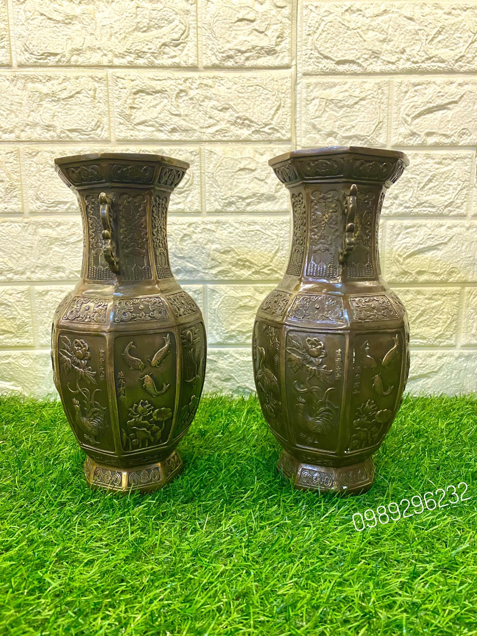 Đôi Lọ Bình Hoa bát diện bằng đồng giả cổ - Lọ Hoa đồng phong thủy