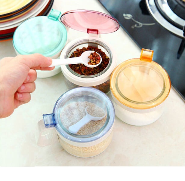 Bộ Kệ 3 Hũ Đựng Gia Vị Tròn Thủy Tinh Chống Ẩm Có Muỗng Cao Cấp