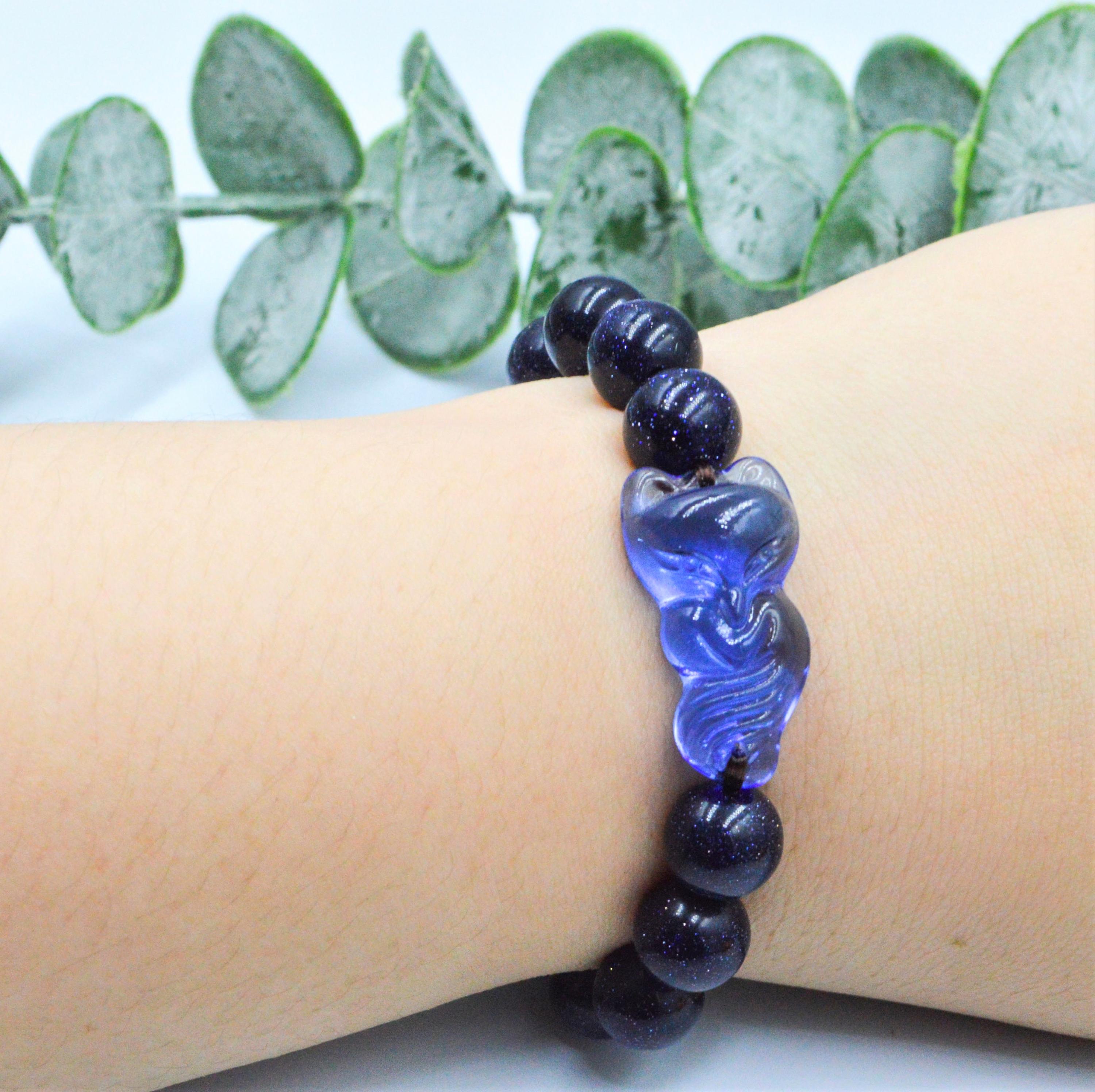 Vòng Tay Hồ Ly Yểu Điệu Topaz Xanh Dương Phối Kim Sa Xanh Dương