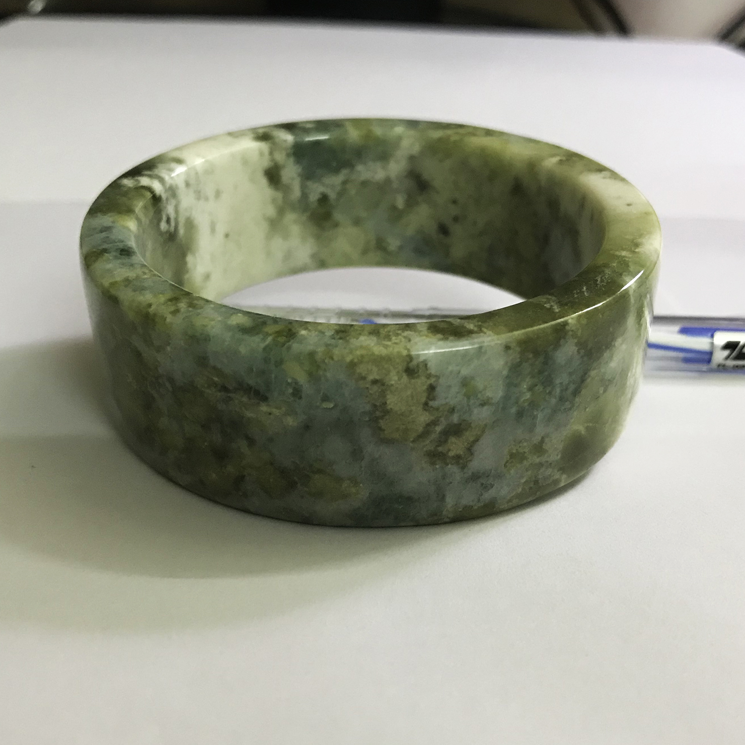 Vòng tay cẩm thạch vuông cho nam bản cao từ 2.5 đến 2.8 cm. VONGTAYNAMDACAMTHACH