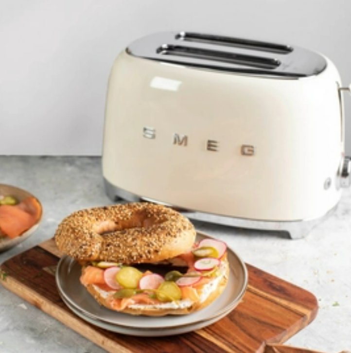 MÁY NƯỚNG BÁNH MÌ SMEG TSF02CREU Hàng chính hãng