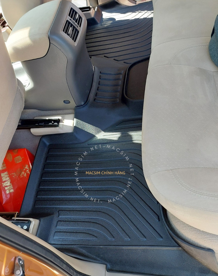 Thảm lót sàn xe ô tô Nissan Navara NP-300 2016-2022+Nhãn hiệu Macsim chất liệu nhựa TPE cao cấp màu đen