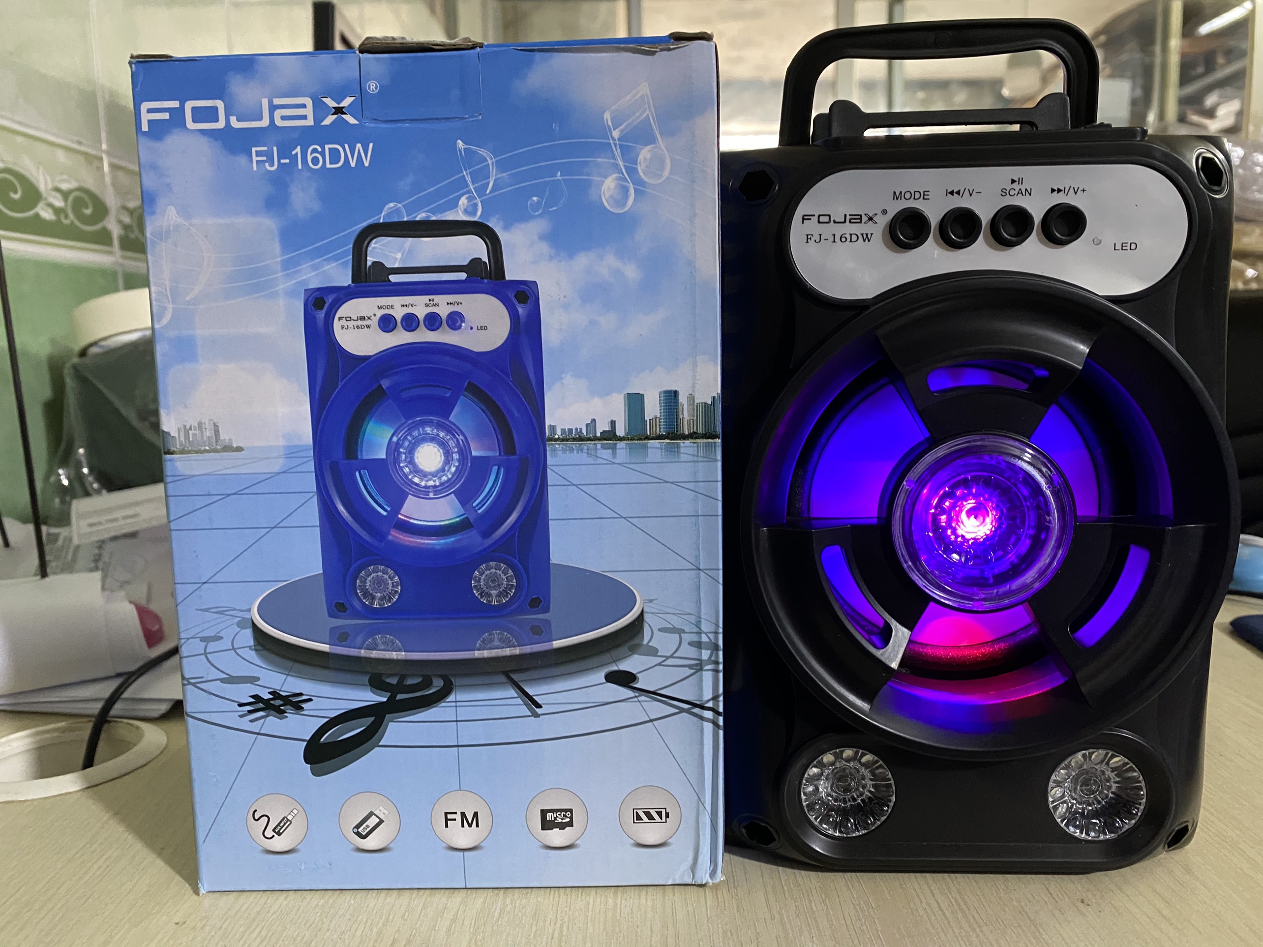 Loa bluetooth xách speaker âm thanh to chuẩn