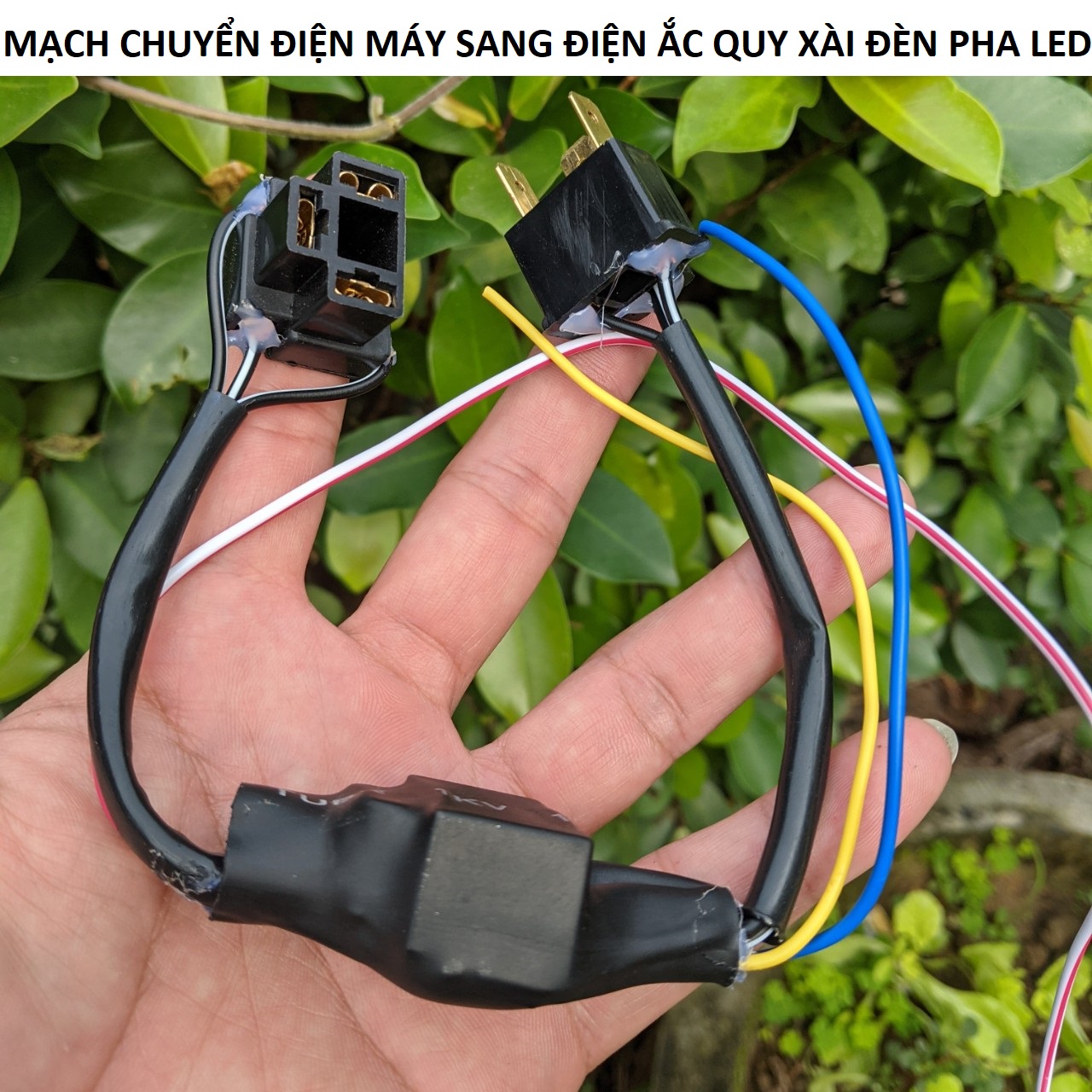 Mạch đổi điện bình ắc quy sẵn giắc cắm xài đèn pha led và đèn trợ sáng xe máy, đồ chơi xe