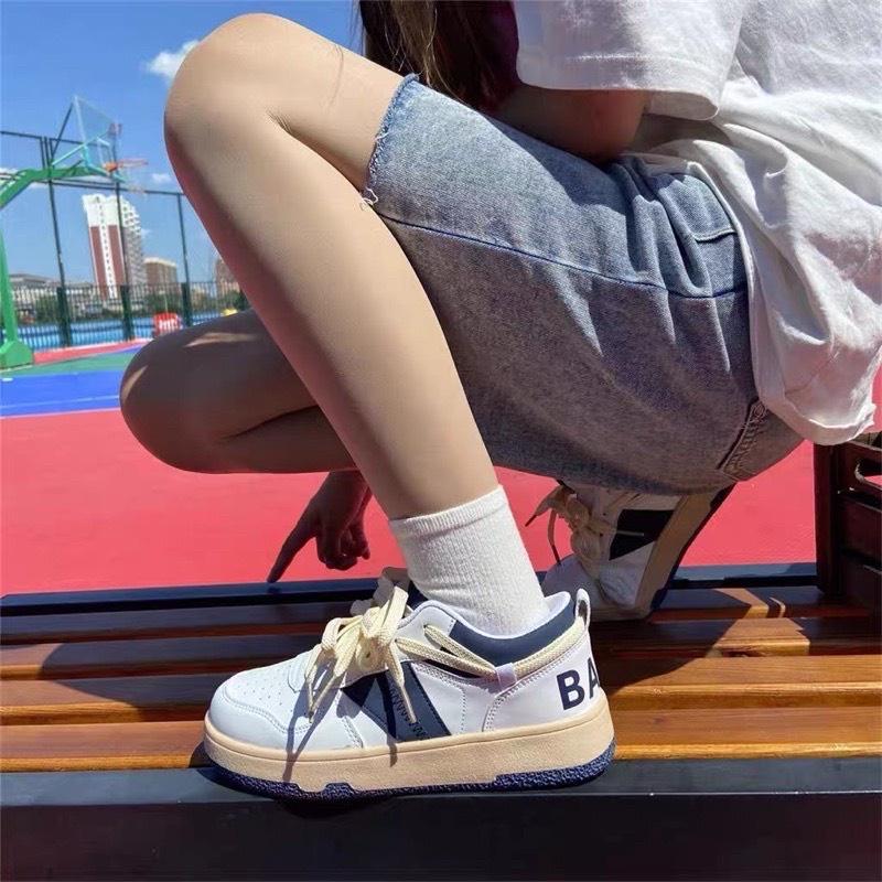 Giày thể thao nữ đế màu thời trang