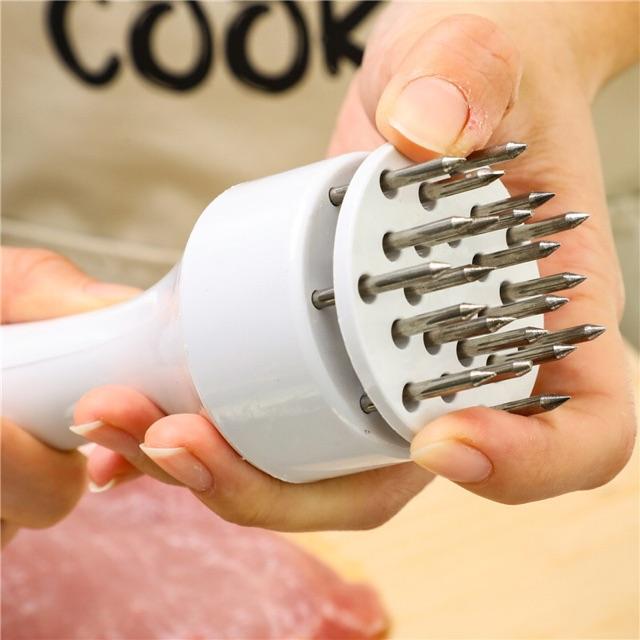Dụng cụ dầm thịt mềm , búa làm mềm thịt tiện dụng
