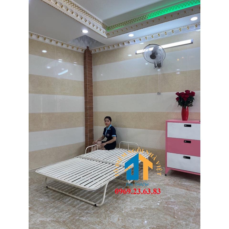 Giường sắt xếp gọn và di chuyển có bánh xe 1m x 2m