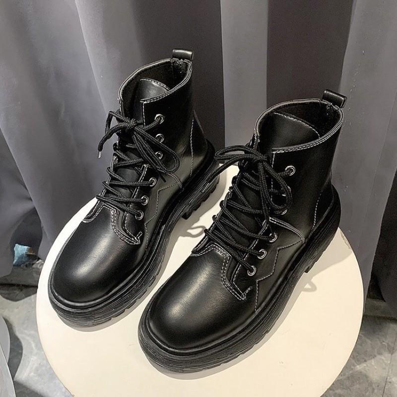 Giày Bốt 2 màu đen trắng phong cách boots ulzzang phòng cách hàn quốc cho nữ