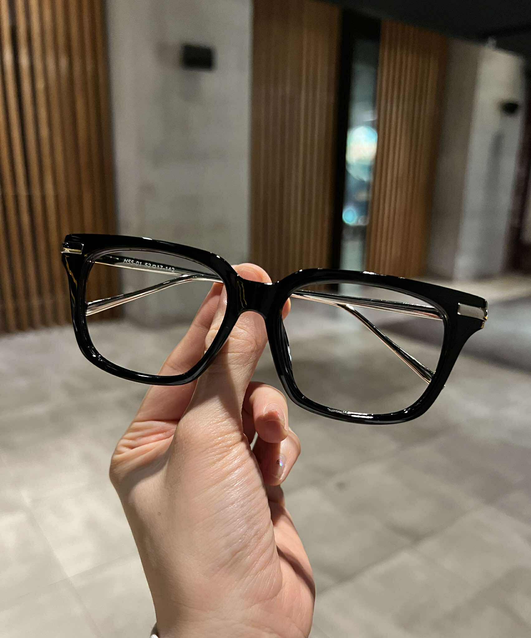 Kính mắt thời trang đi đường dáng vuông unisex cho nam nữ