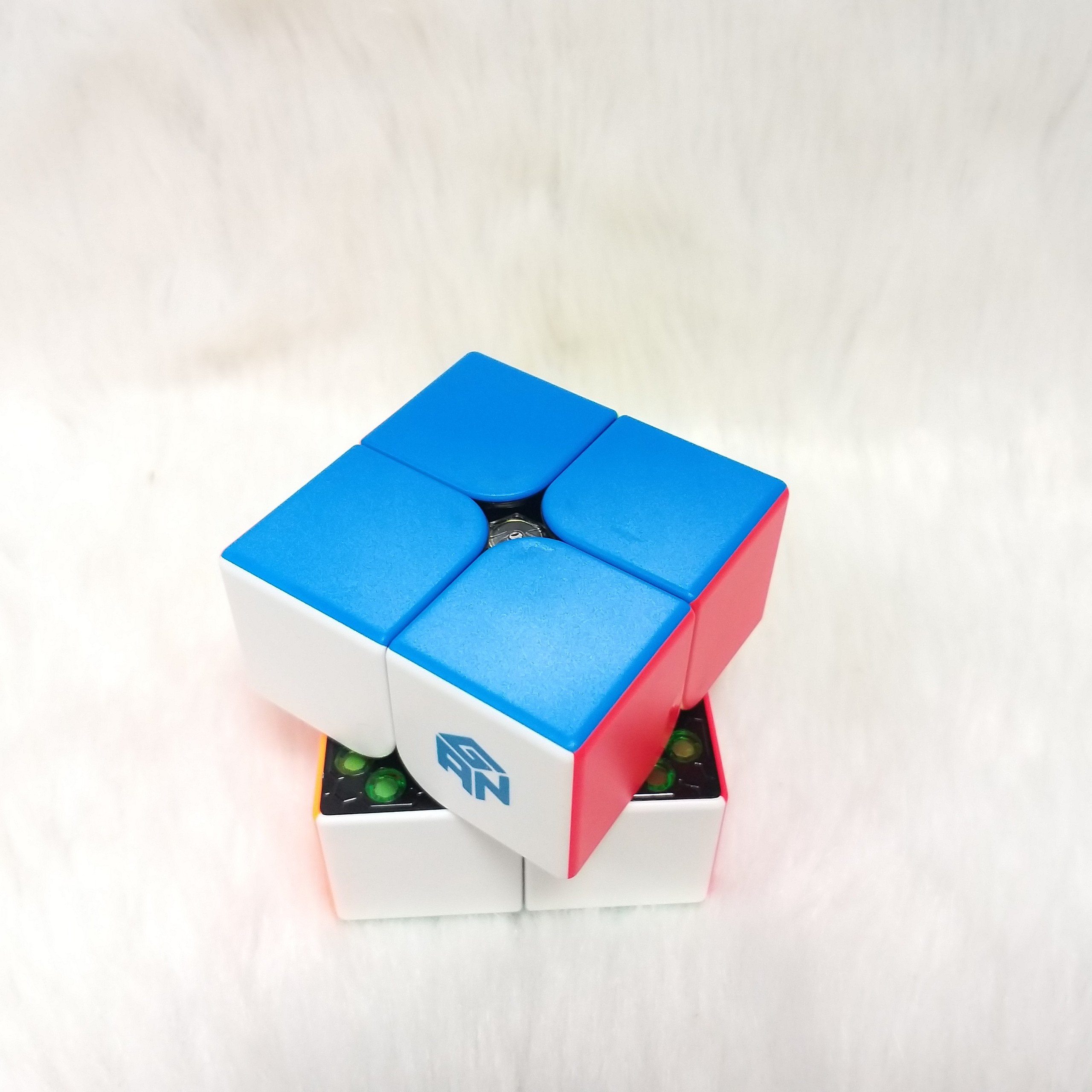 Rubik 2x2 GAN 251 M 2x2x2 stickerless hiệu Gan