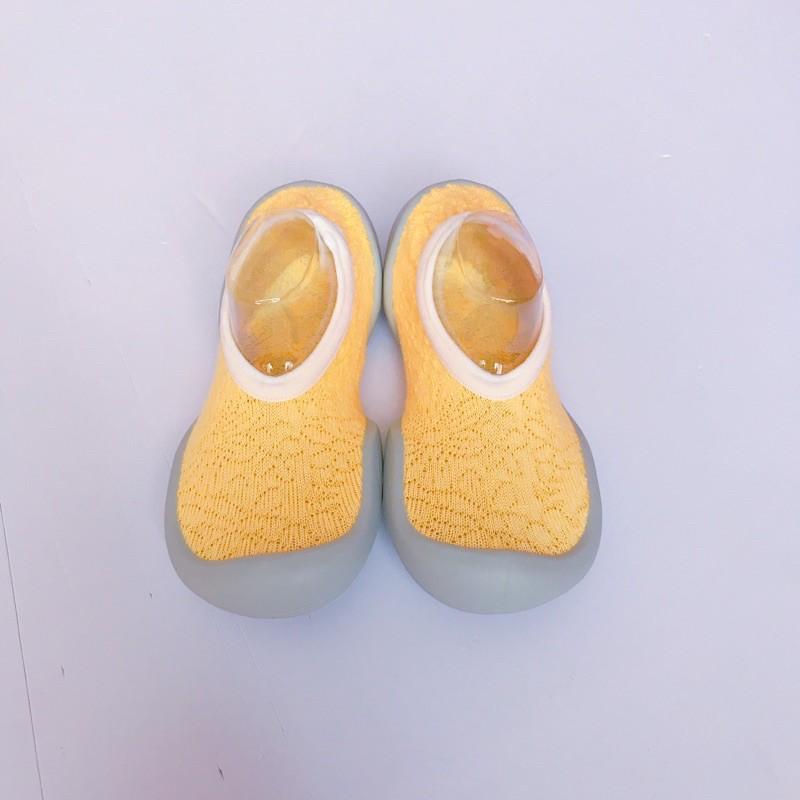 Giày tập đi cho bé cưng Flat new yellow