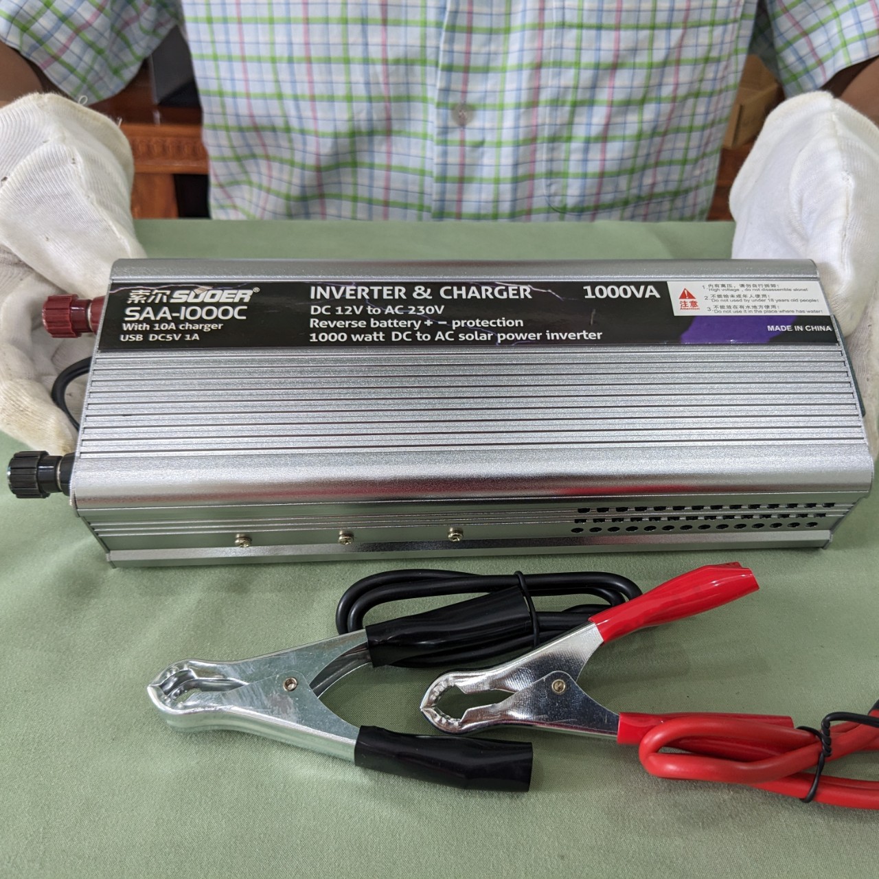 Bộ Chuyển Đổi Điện 12V Lên 220V Kiêm Sạc Bình ẮQuy Thông Minh Suoer 1000W Cao Cấp