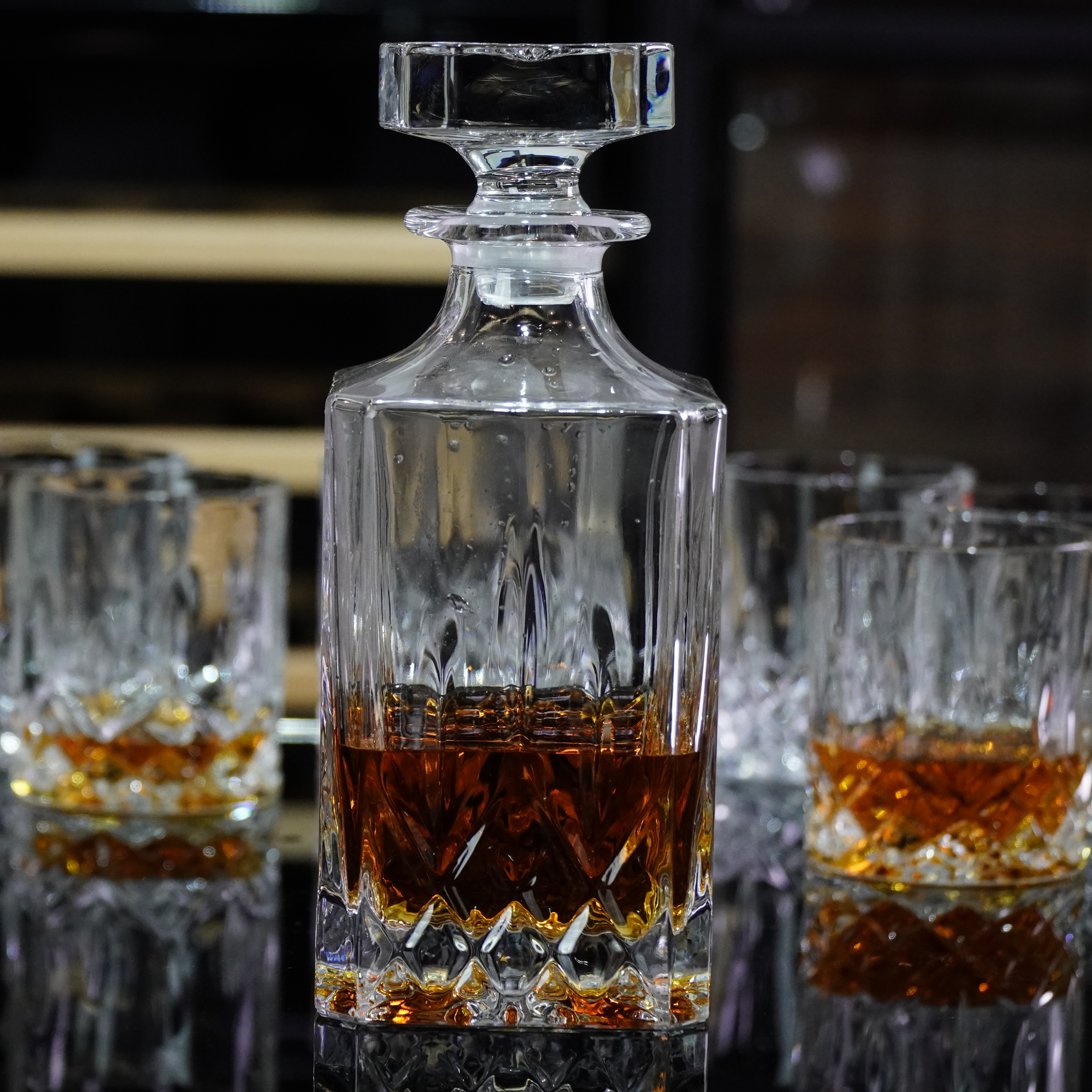 Bộ 1 Bình rượu 750 ml và 6 Ly 300 ml thủy tinh pha lê Ý RCR - Opera Whisky