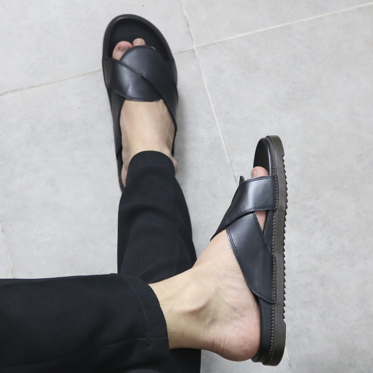 Dép Sandal Nam Da Bò , Loại Quai Chéo, Bảo Hành 1 Năm Da Thật Mã MDE01-C