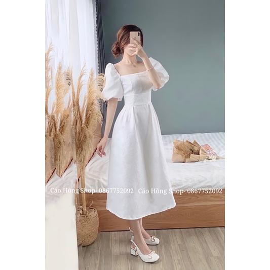 Váy trắng cổ vuông tay bồng khoét vai