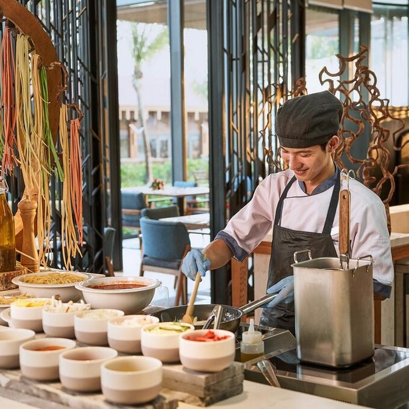 Gói 3N2Đ Movenpick Resort Waverly 5* Phú Quốc - Phòng Sang Trọng, Đón Tiễn Sân Bay, Hồ Bơi Rộng, Bãi Biển Riêng