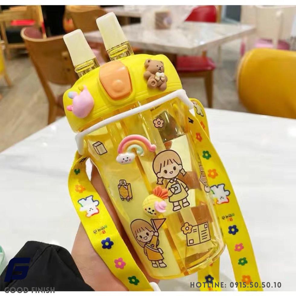 Bình nước 2 ngăn dễ thương cho bé yêu tặng kèm sticker 2d, 3d và co rửa ống hút FG Good Finish .Có dây đeo đồng màu đẹp mắt.
