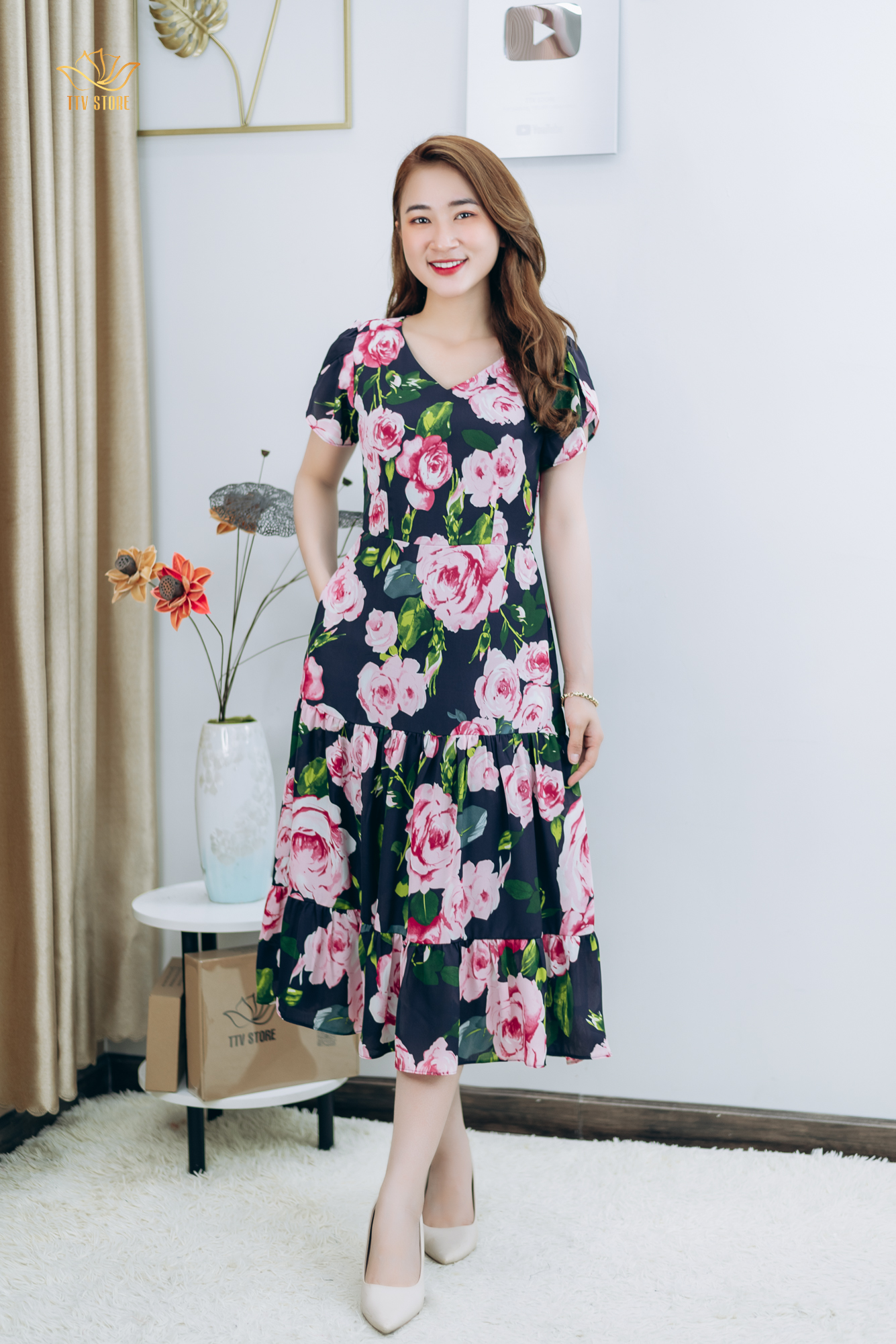 Đầm maxi thiết kế trung niên cao cấp sang trọng Cổ tim tay ngắn màu Xanh hoa hồng TTV STORE TTV1317