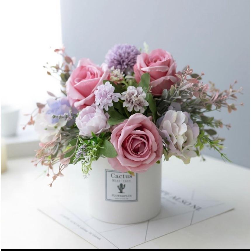 Lọ hoa hồng điểm quả cherry cắm sẵn nhiều mẫu để bàn trang trí nội thất, decor nhà hàng xinh xắn FLowermini